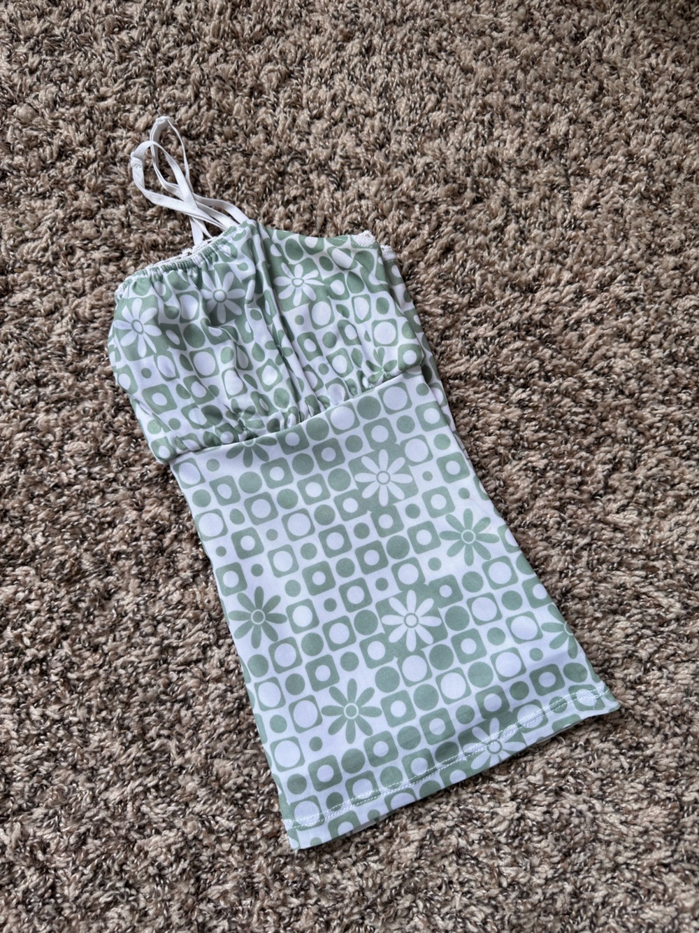 Green & White Floral Geometric Tank Top